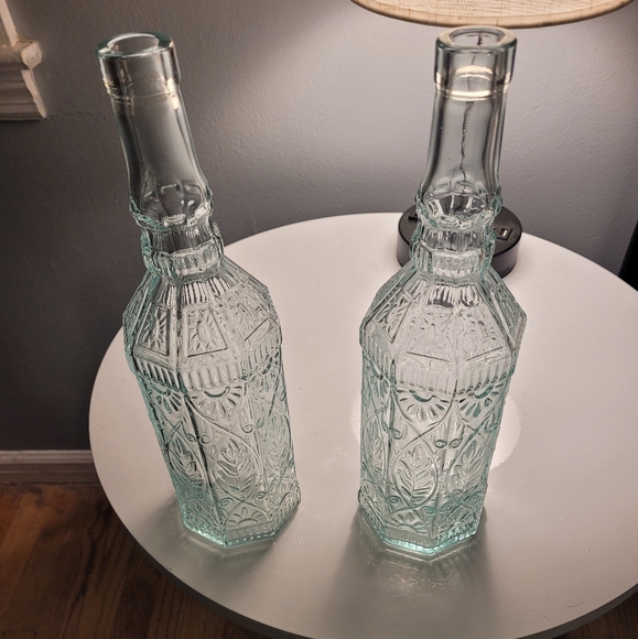 Vase - Picture 1 of 3